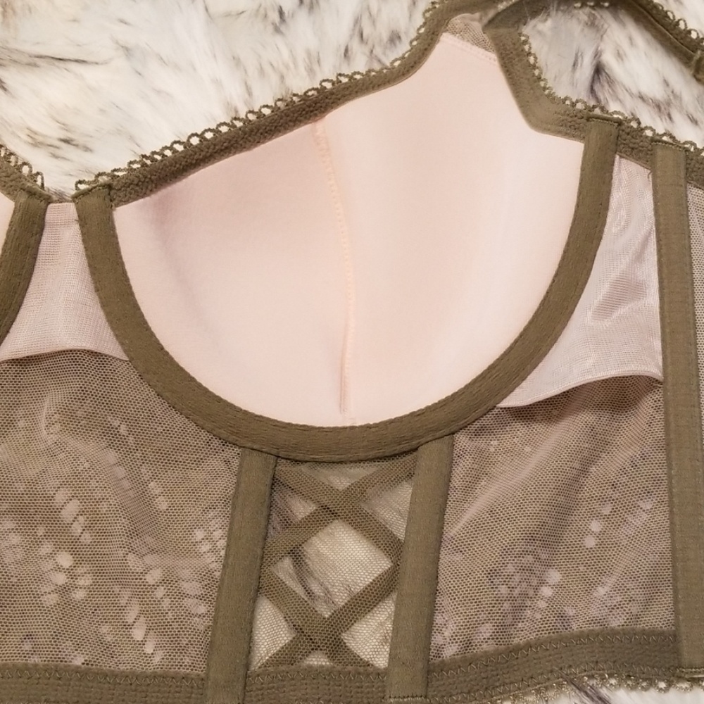 NWT 36D Gorgeous Dream Angel's Victoria Secret Bra - Picture 3 of 7